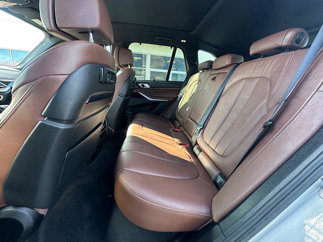 Used 2021 BMW X5 xDrive40i image 18
