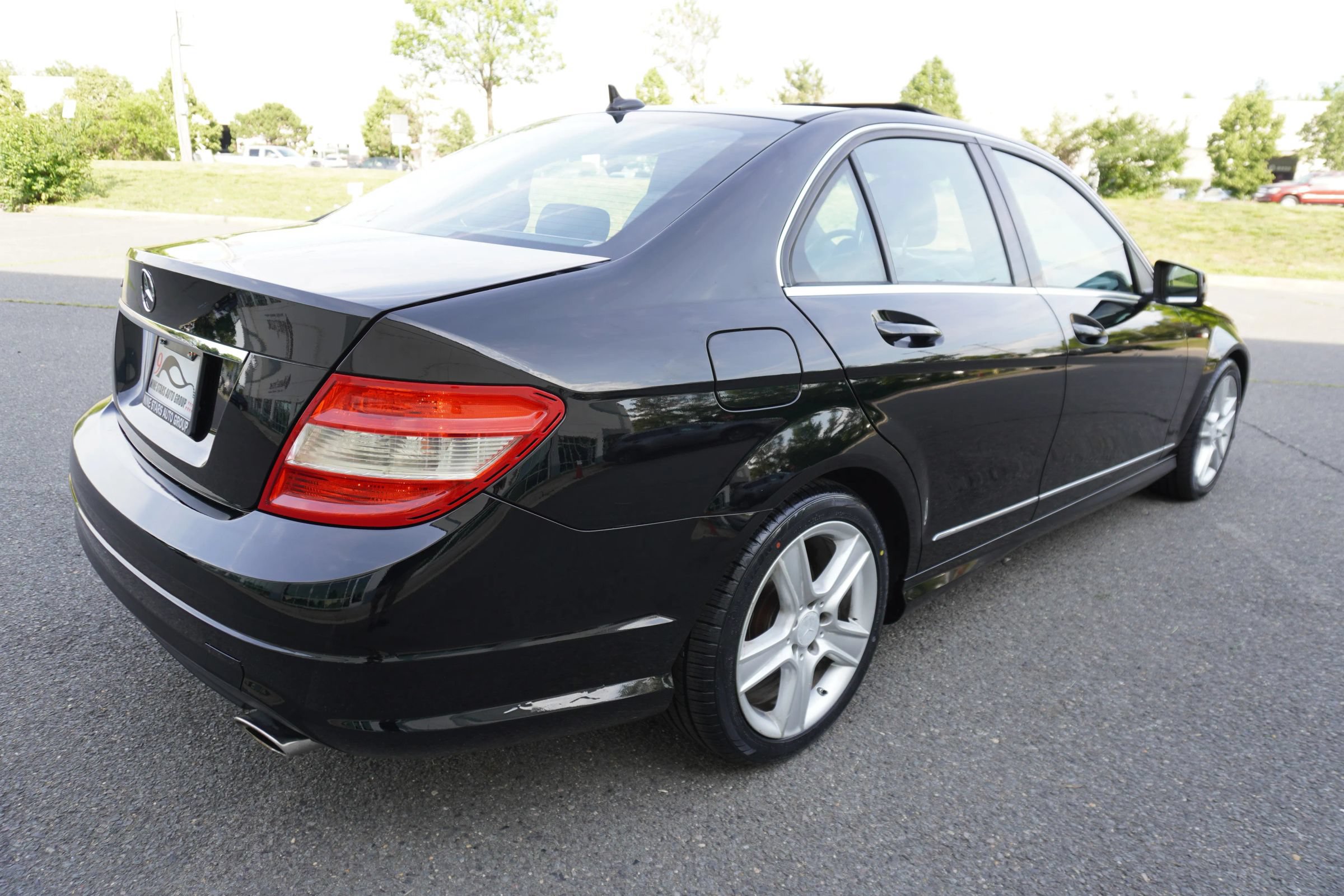 Used 2011 Mercedes-Benz C 300 Sedan image 7