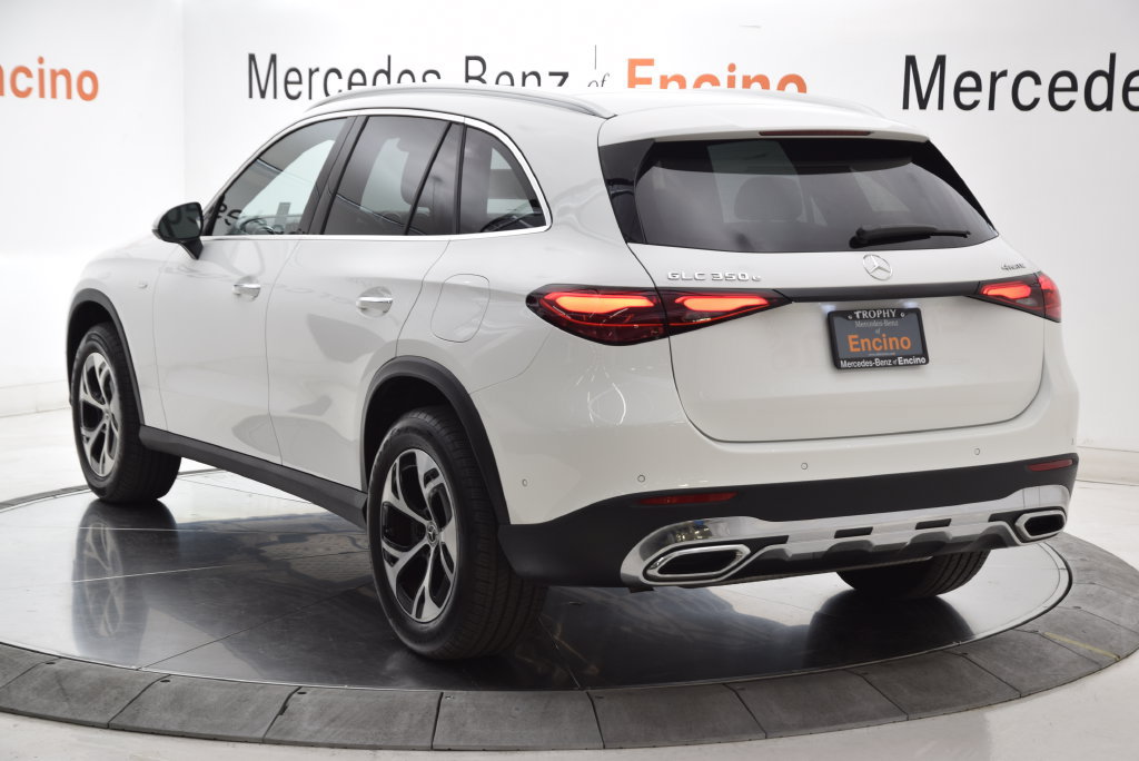 Certified 2025 Mercedes-Benz GLC 350e 4MATIC image 4