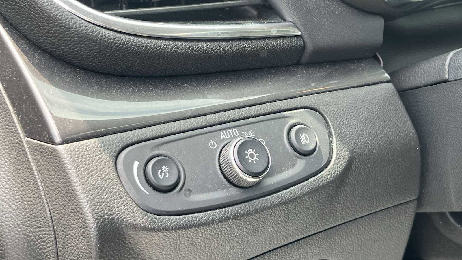 Used 2017 Buick Encore Sport Touring FWD image 33