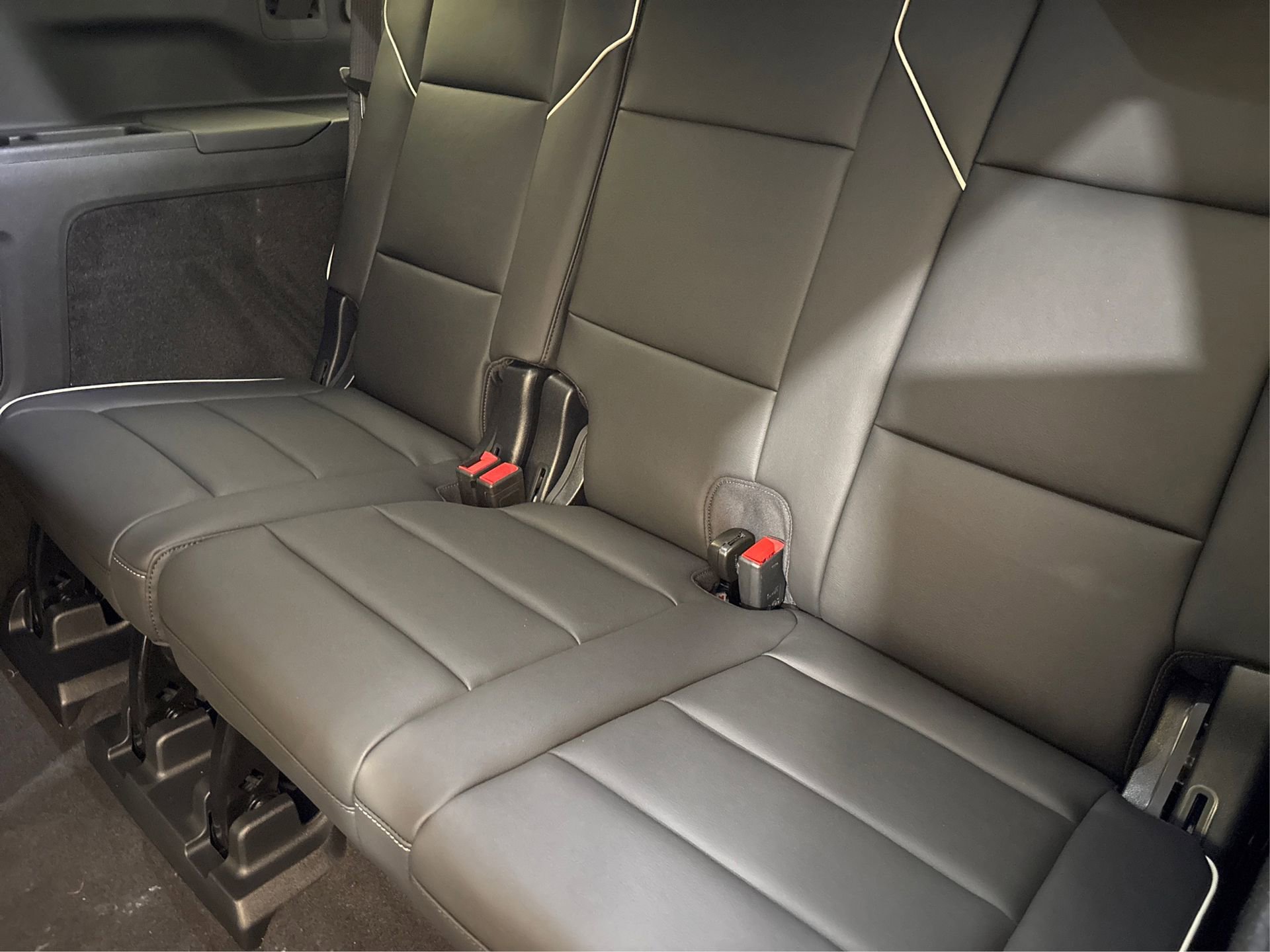 New 2025 Cadillac Escalade ESV Sport w/ LPO, ONYX Package image 12