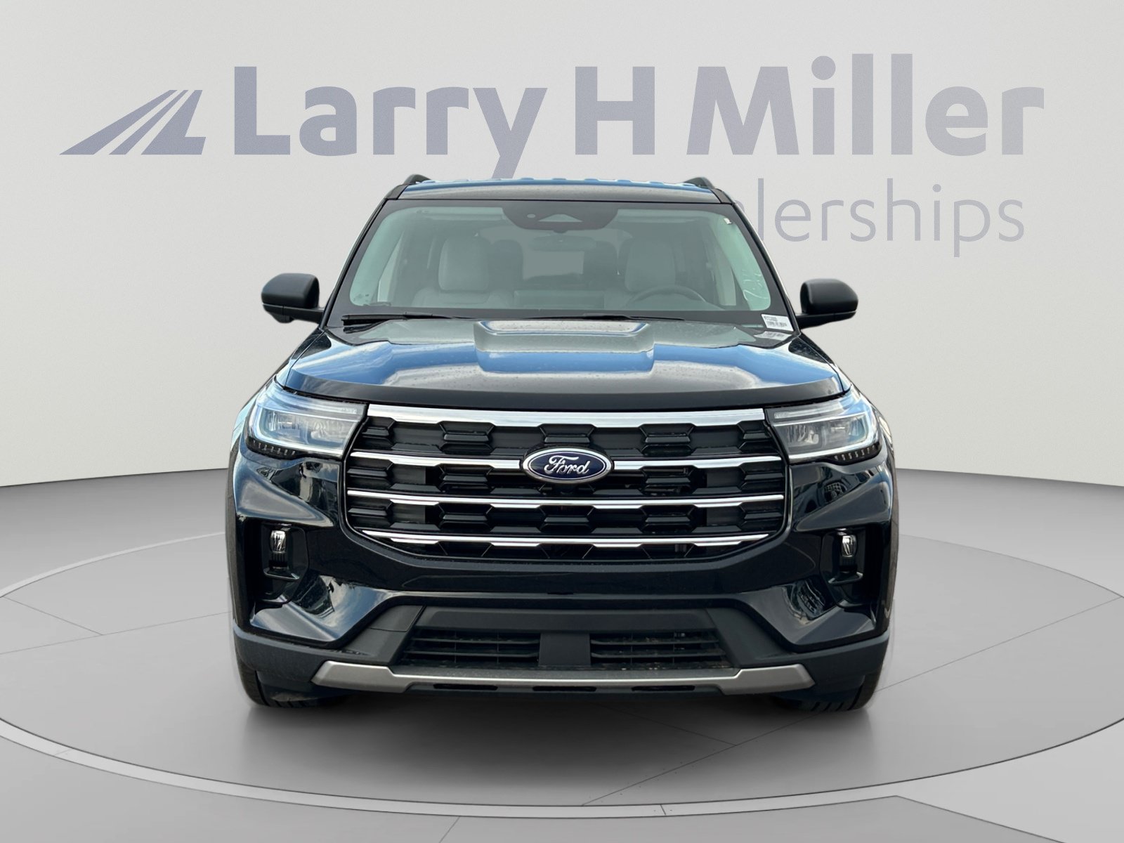 New 2026 Ford Explorer Active w/ Active Comfort Package RWD image 8