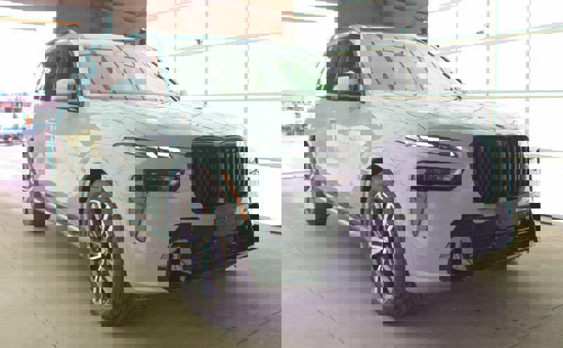 Used 2023 BMW X7 xDrive40i w/ M Sport Package image 3