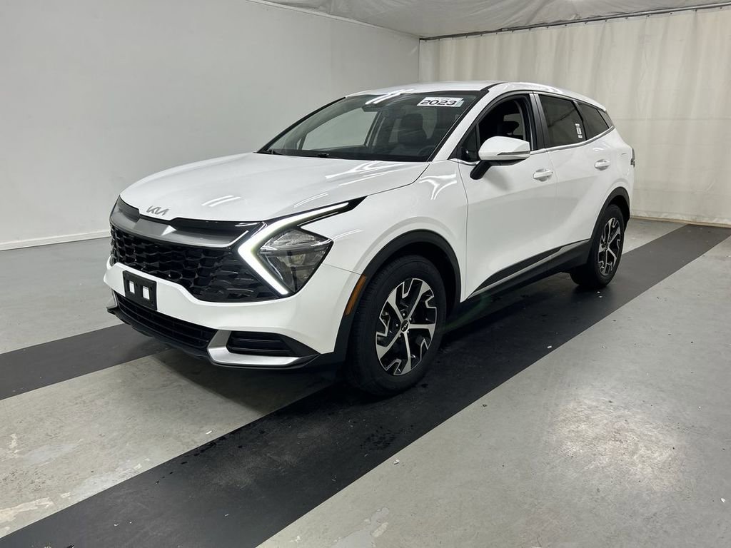 Certified 2023 Kia Sportage EX FWD image 5