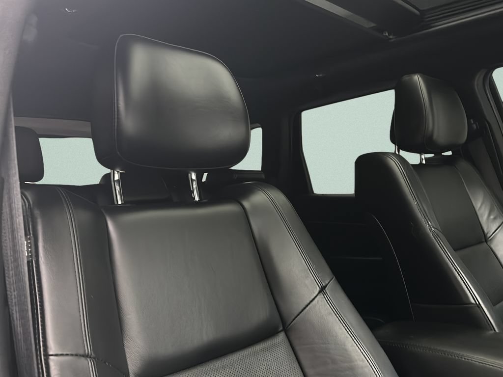 Used 2019 Jeep Grand Cherokee Limited w/ Luxury Group II AWD/4WD image 22