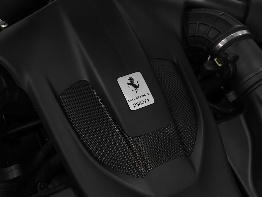 Certified 2019 Ferrari Portofino RWD image 14