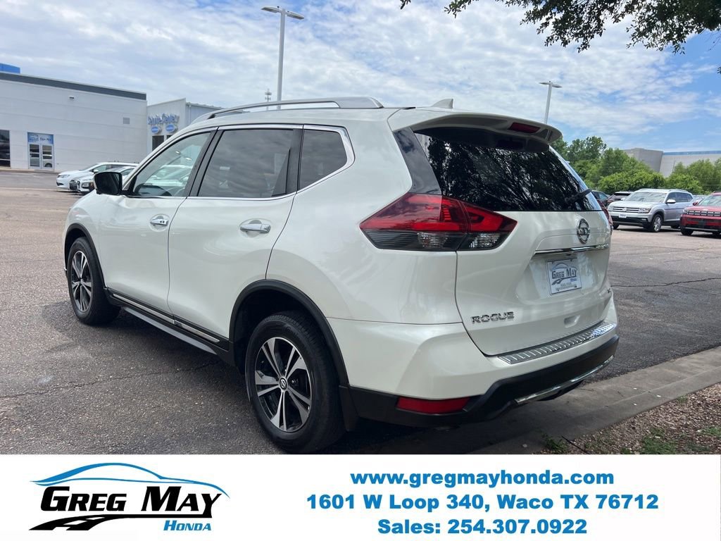 Used 2018 Nissan Rogue SL w/ Premium Package FWD image 5
