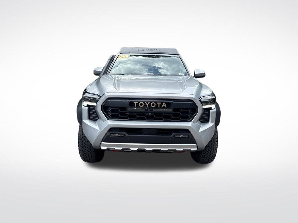 Used 2025 Toyota Tacoma 4x4 Double Cab Hybrid image 2