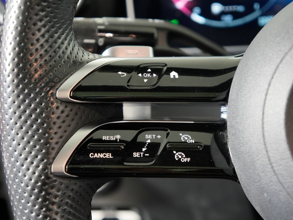 Used 2023 Mercedes-Benz C 300 4MATIC Sedan image 21