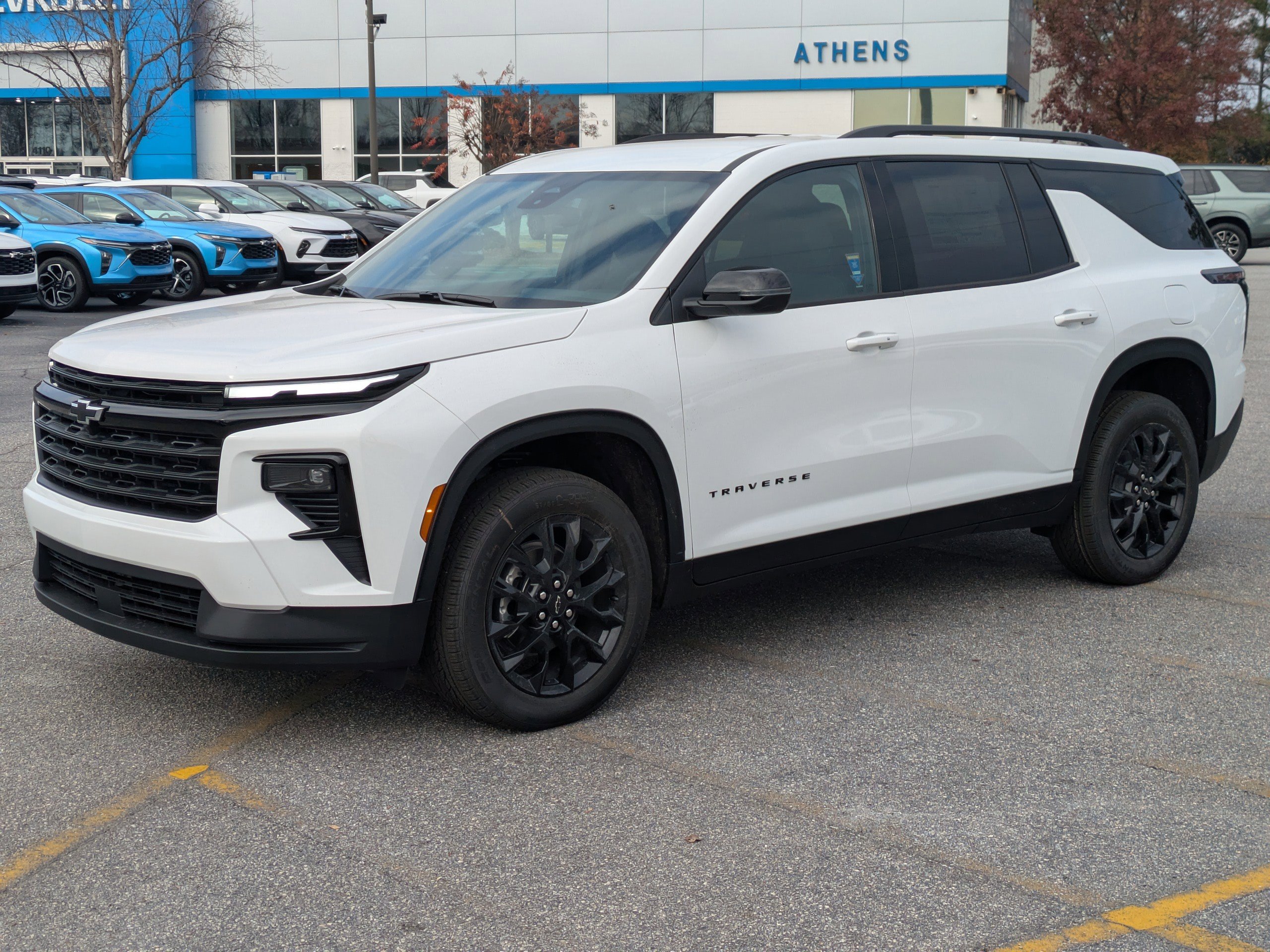 New 2026 Chevrolet Traverse LT w/ Midnight/Sport Edition image 8