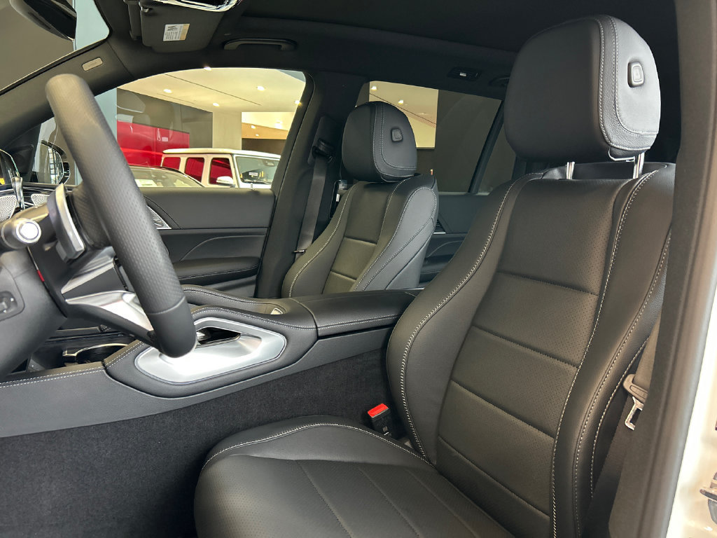 New 2027 Mercedes-Benz GLS 450 4MATIC image 9