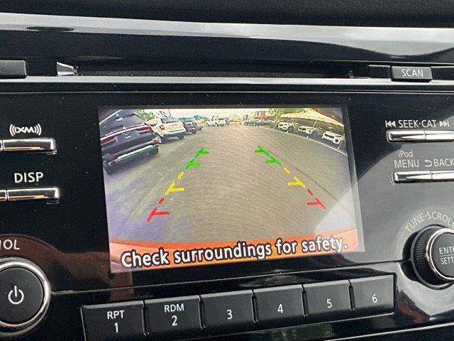 Used 2017 Nissan Rogue Sport SV w/ SV All-Weather Package FWD image 6