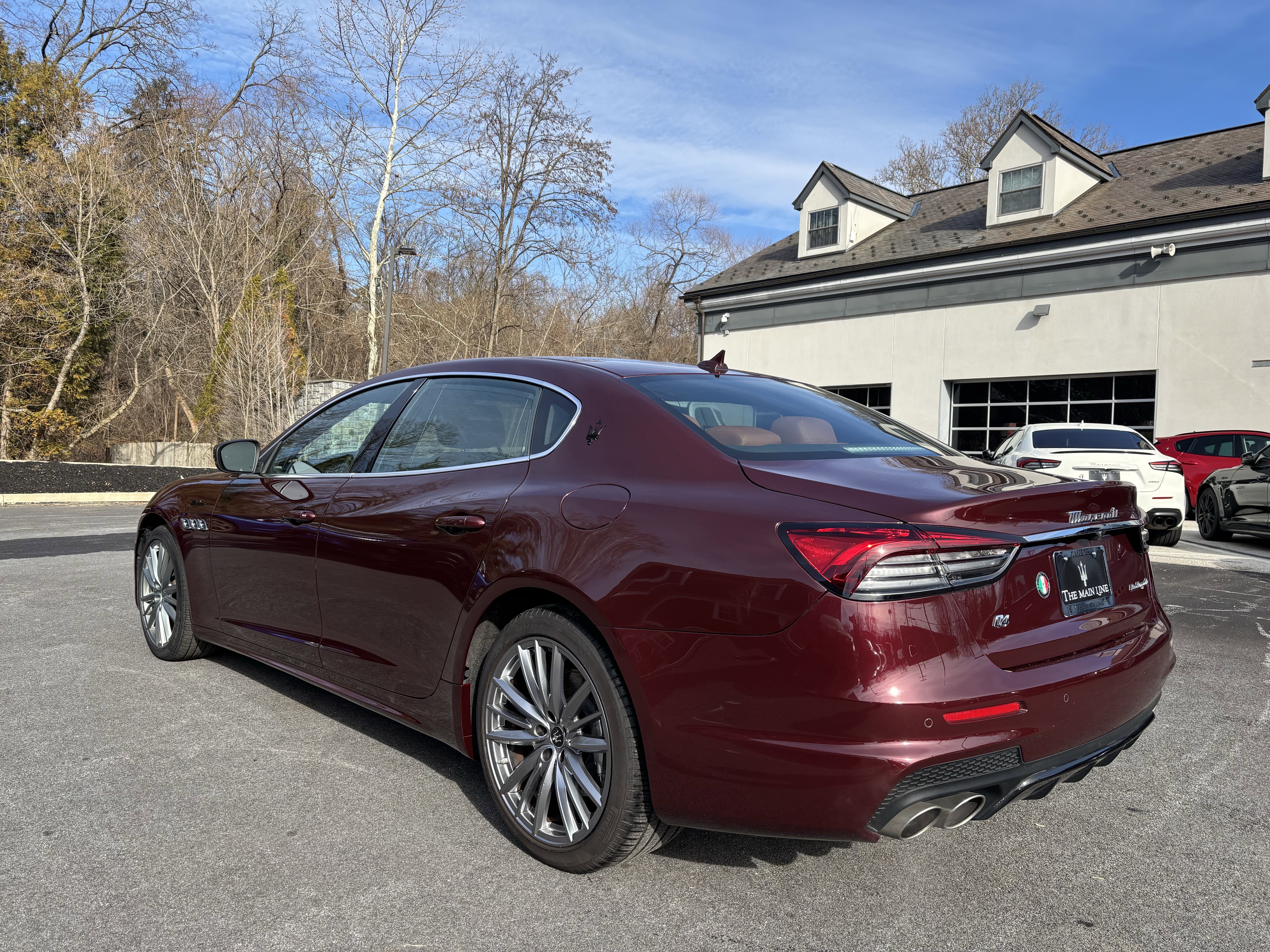 Used 2022 Maserati Quattroporte Modena Q4 image 3