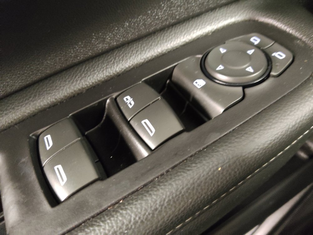 Used 2024 GMC Terrain SLT w/ LPO, Floor Liner Package image 27