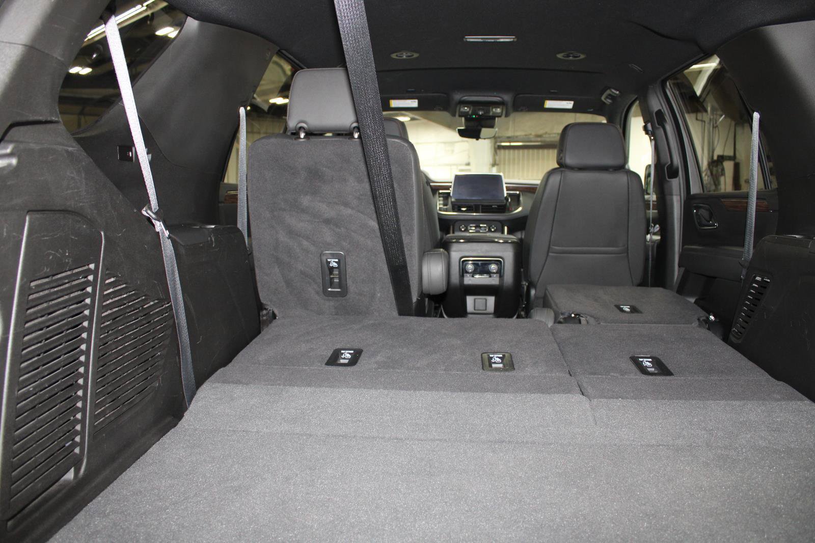 Used 2024 Chevrolet Tahoe High Country image 31