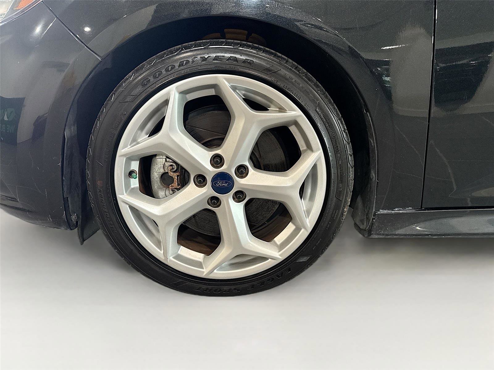 Used 2014 Ford Focus ST w/ Equipment Group 202A FWD image 26
