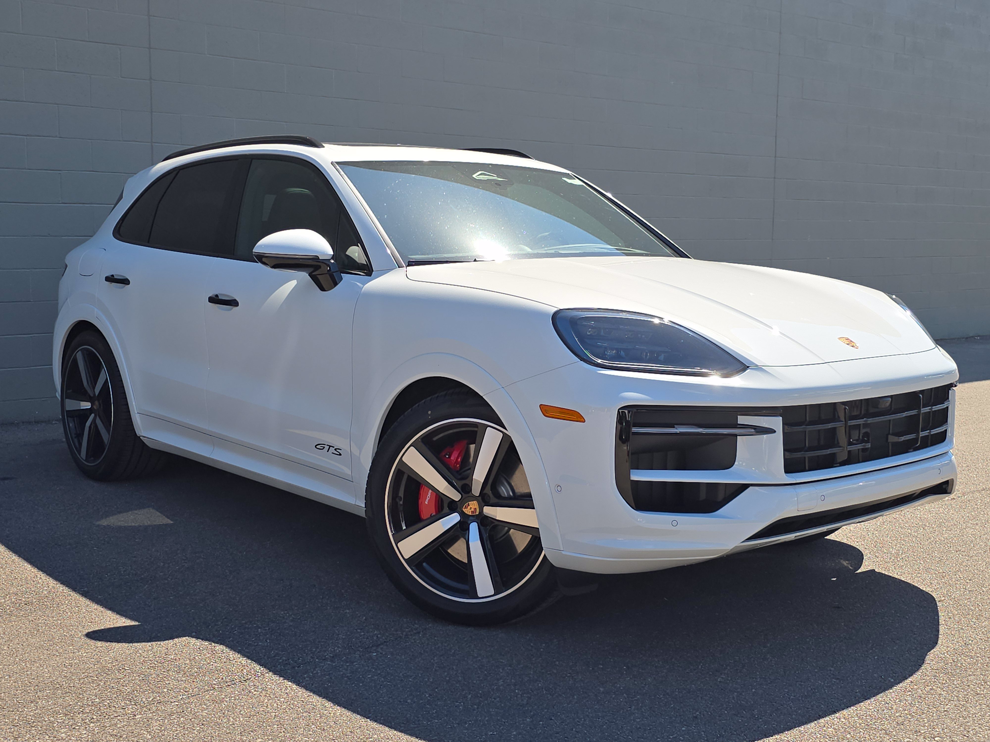 New 2026 Porsche Cayenne GTS AWD/4WD image 7