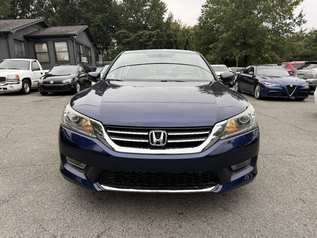 Used 2015 Honda Accord Sport image 3