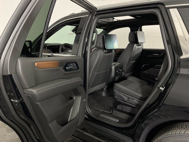 New 2026 GMC Yukon Denali w/ Denali Reserve Package AWD/4WD image 37
