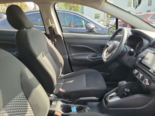 Used 2021 Nissan Versa S FWD image 31
