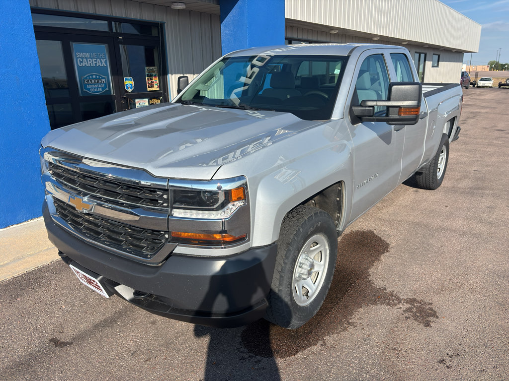 Used 2017 Chevrolet Silverado 1500 W/T AWD/4WD image 2
