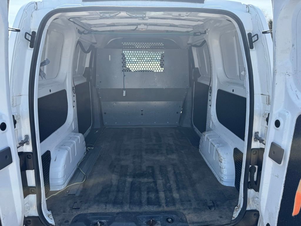 Used 2020 Nissan NV200 S image 6