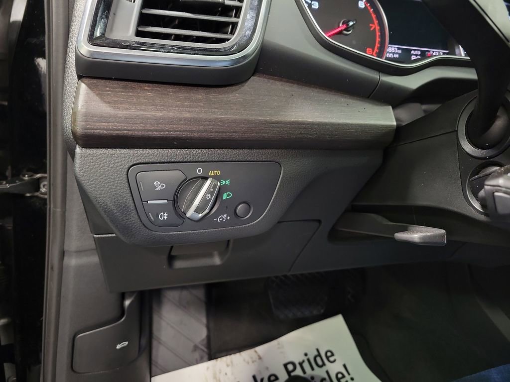 Used 2021 Audi Q5 2.0T Premium w/ Convenience Package image 22