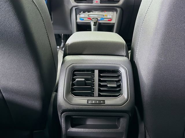 New 2026 Volkswagen Taos SE image 24
