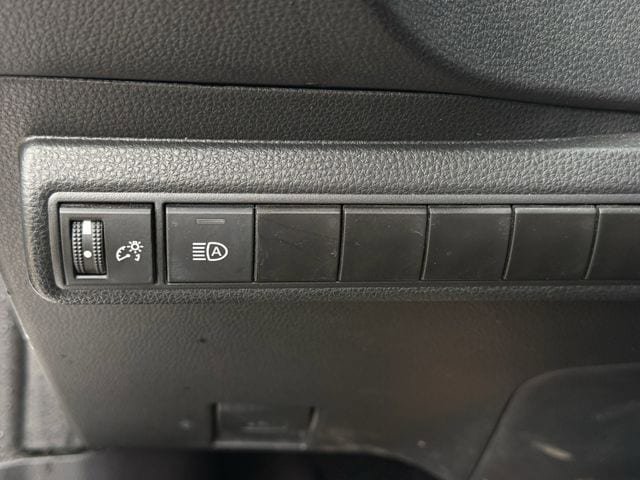Used 2023 Toyota Corolla LE FWD image 20