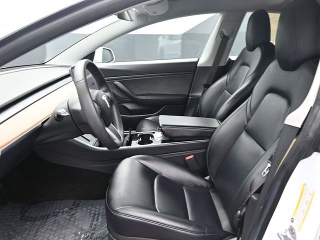 Used 2019 Tesla Model 3 Standard Range Plus image 11