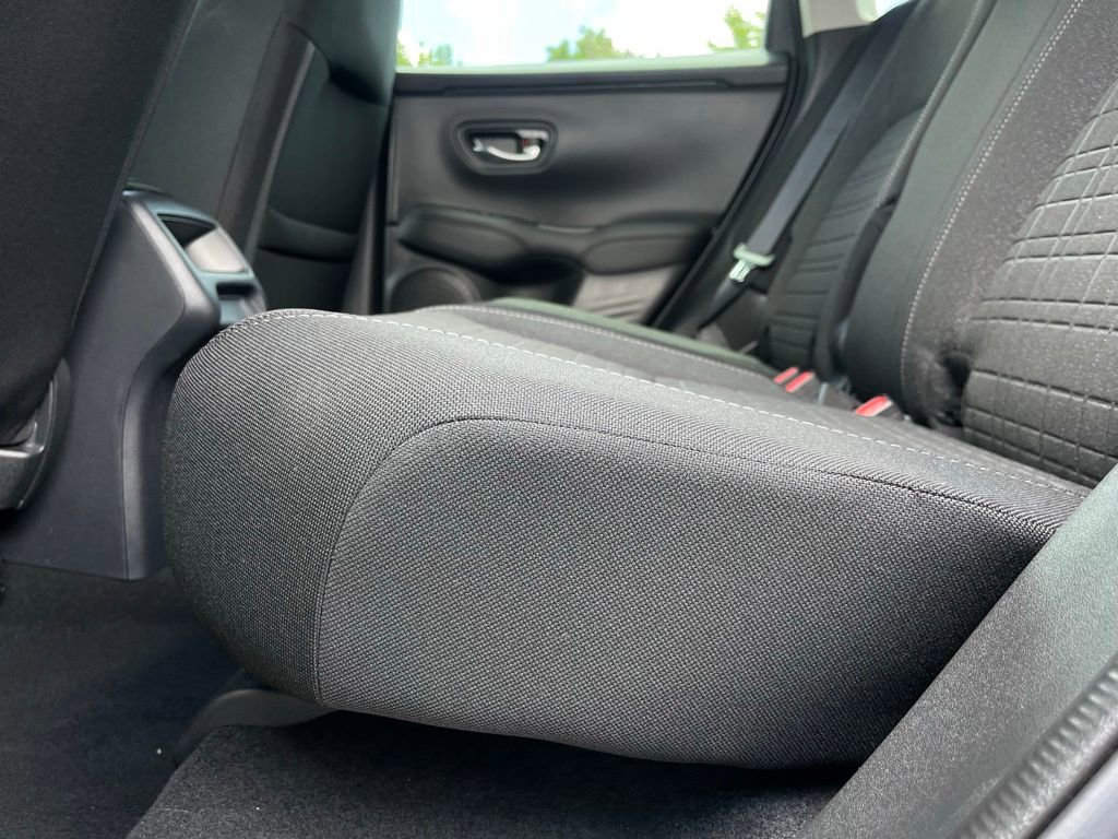 Used 2025 Honda HR-V LX image 39