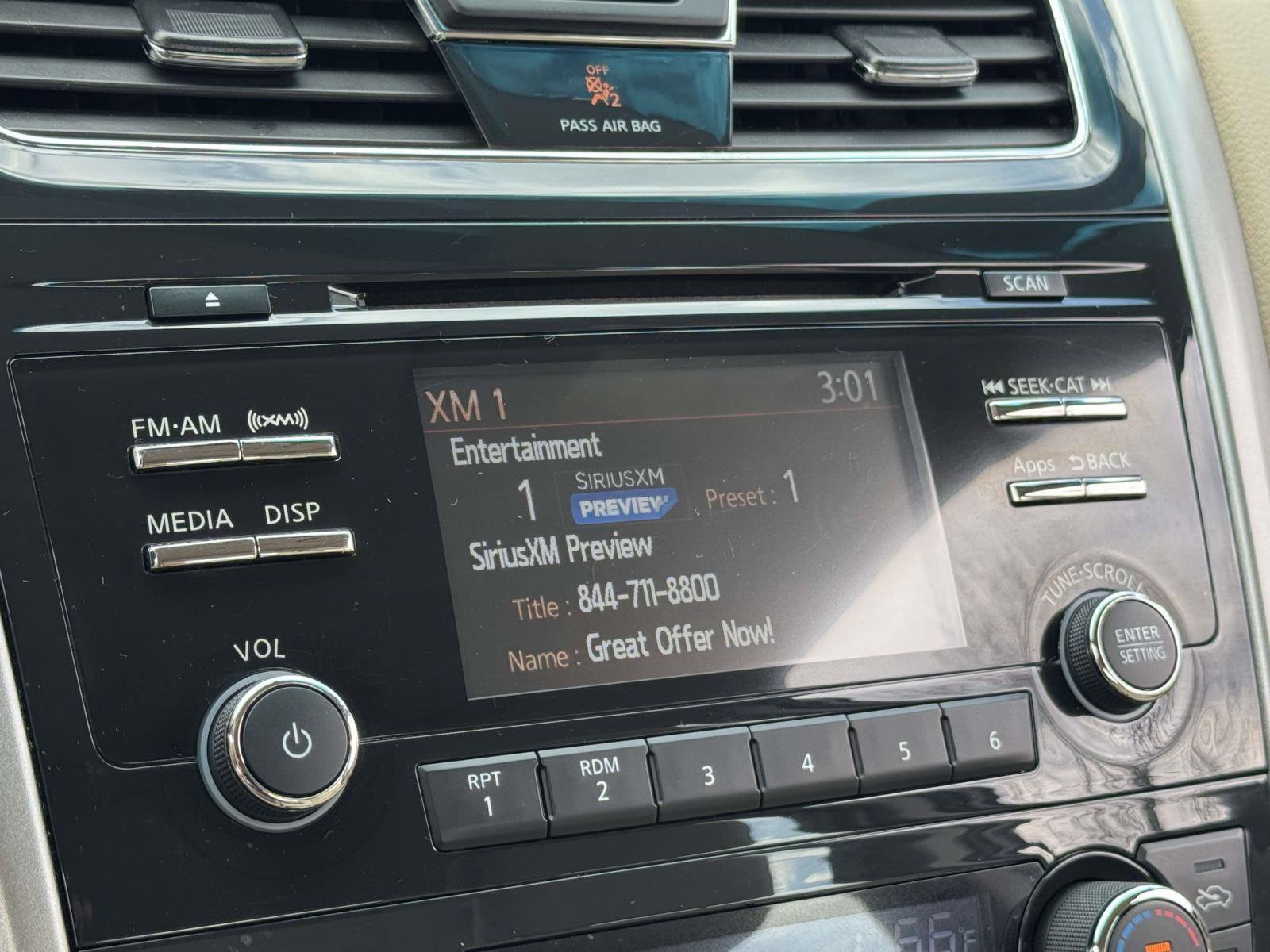 Used 2015 Nissan Altima 2.5 SV w/ Convenience Package image 16