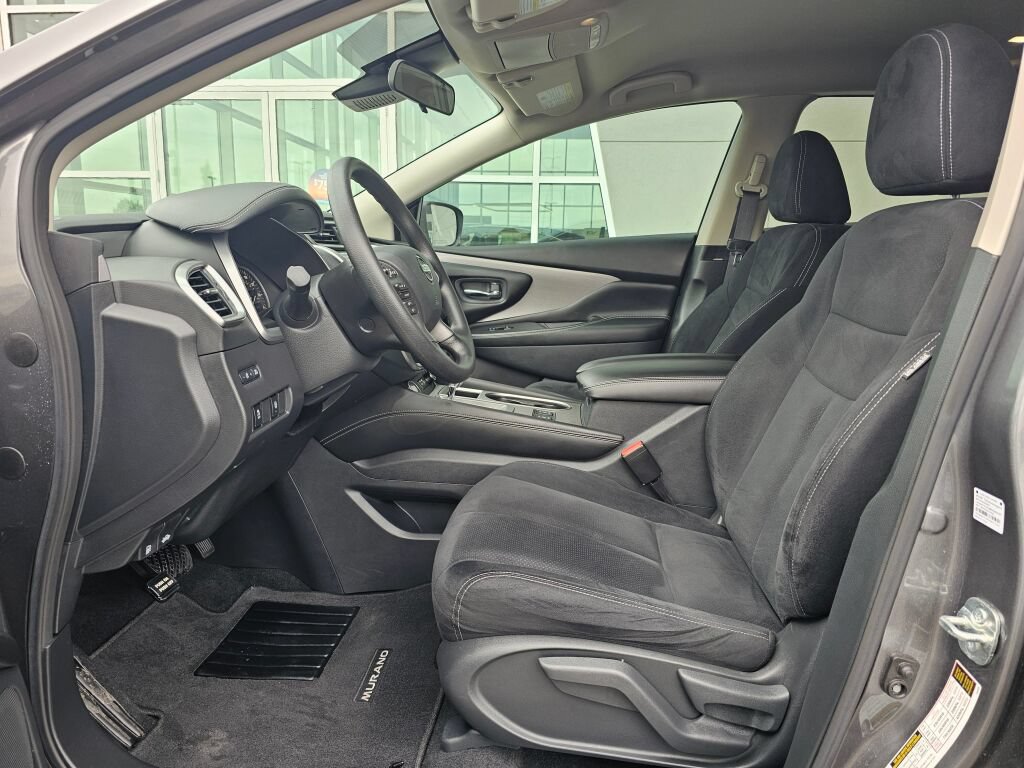 Used 2022 Nissan Murano S AWD/4WD image 10