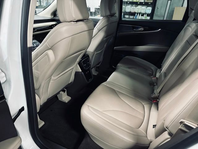 Used 2022 Lincoln Nautilus Reserve image 22