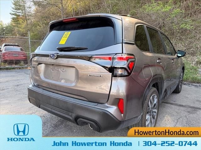 Used 2025 Subaru Forester Touring image 10