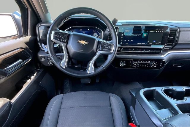 Used 2023 Chevrolet Silverado 1500 LT AWD/4WD image 8