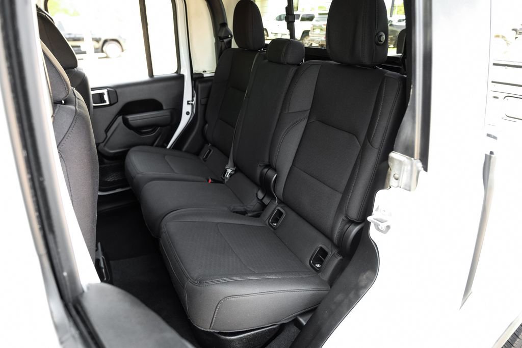 Used 2022 Jeep Gladiator Sport image 49