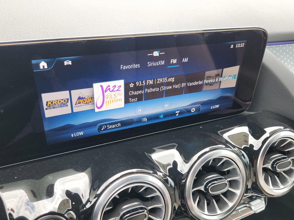 Used 2026 Mercedes-Benz GLA 250 4MATIC image 17