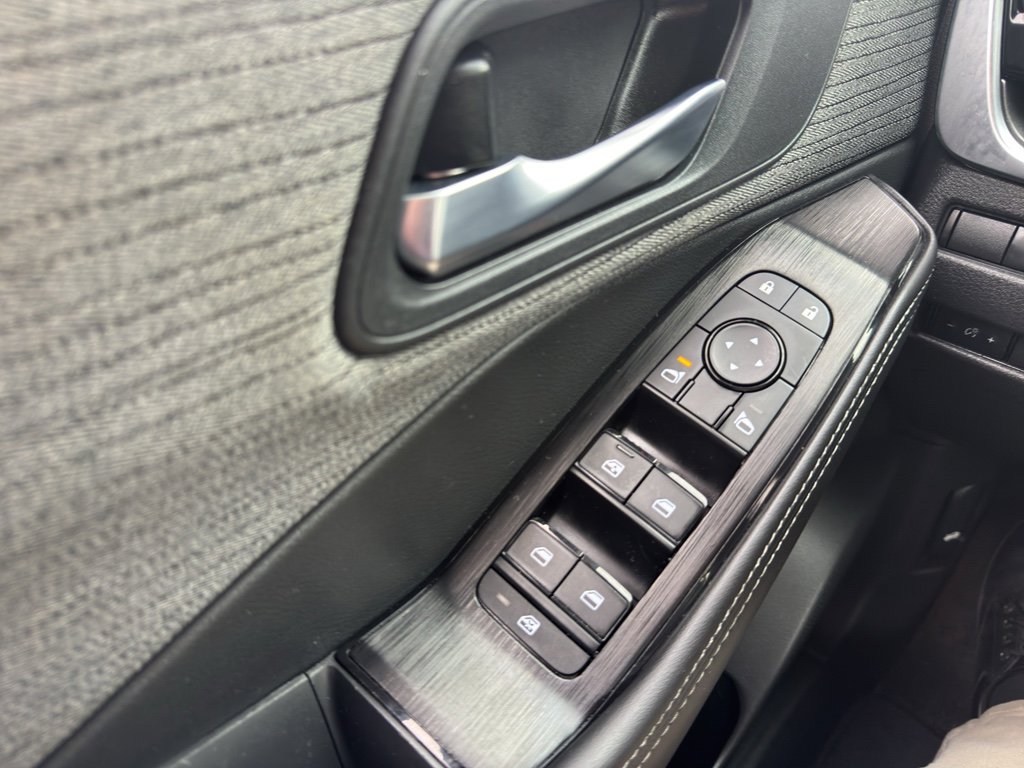 Used 2021 Nissan Rogue SV image 7