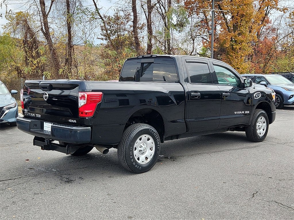 Used 2017 Nissan Titan S image 6