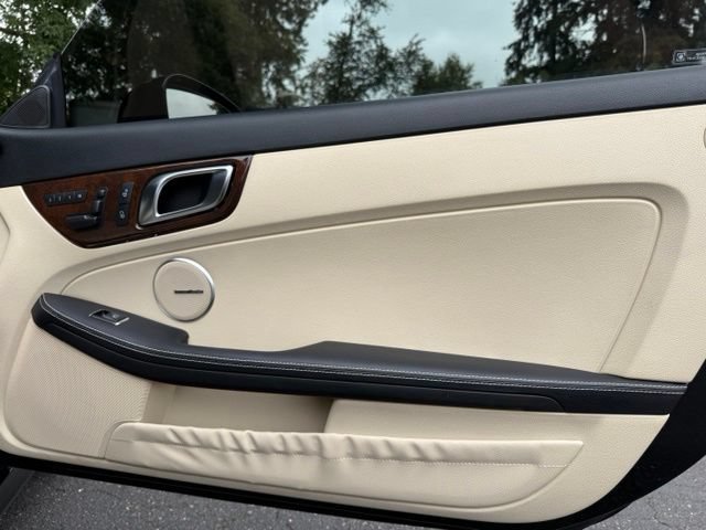 Used 2014 Mercedes-Benz SLK 350 image 16