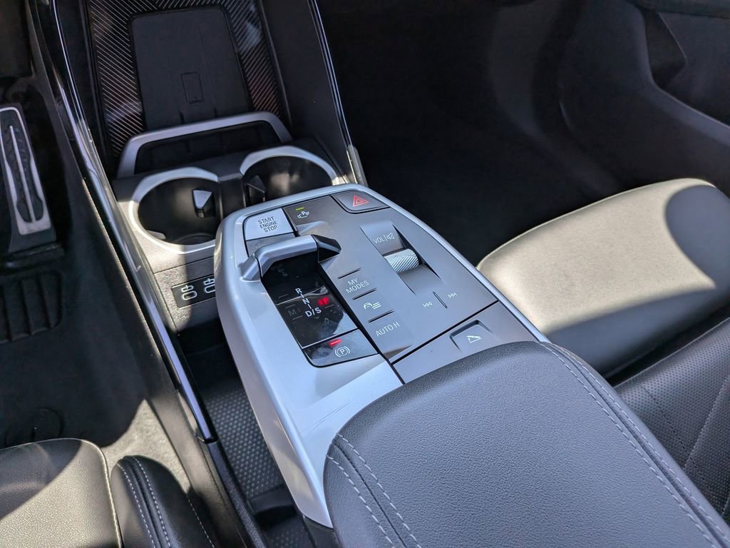 Used 2025 BMW X2 xDrive28i w/ M Sport Package AWD/4WD image 26