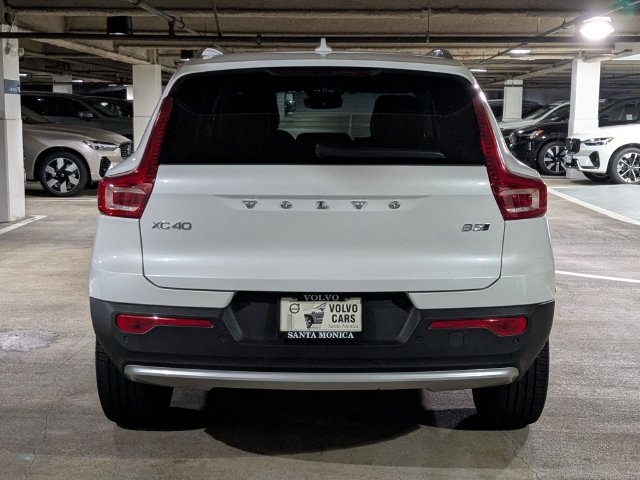 New 2025 Volvo XC40 B5 Core w/ Protection Package Premier AWD/4WD image 4