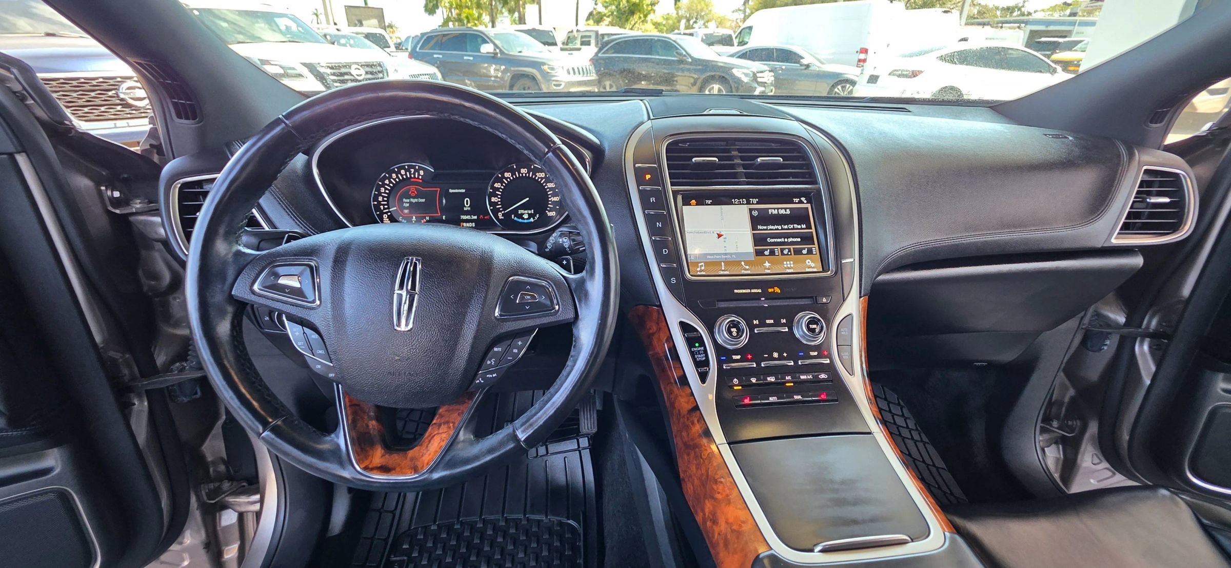 Used 2018 Lincoln MKX Select w/ Select Plus Package image 14