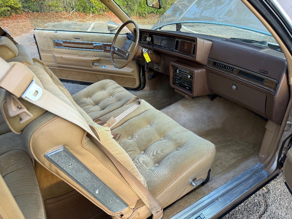 Used 1987 Oldsmobile Cutlass Supreme Brougham image 19