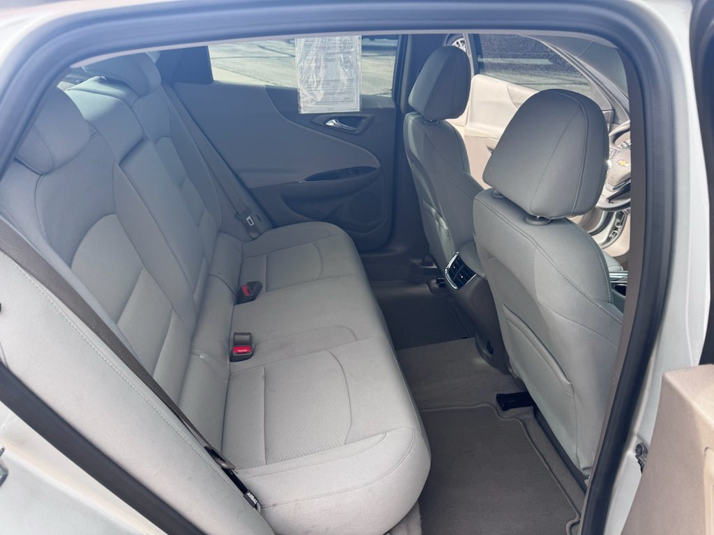 Used 2020 Chevrolet Malibu LT w/ Fleet LT Safety Plus Package FWD image 13
