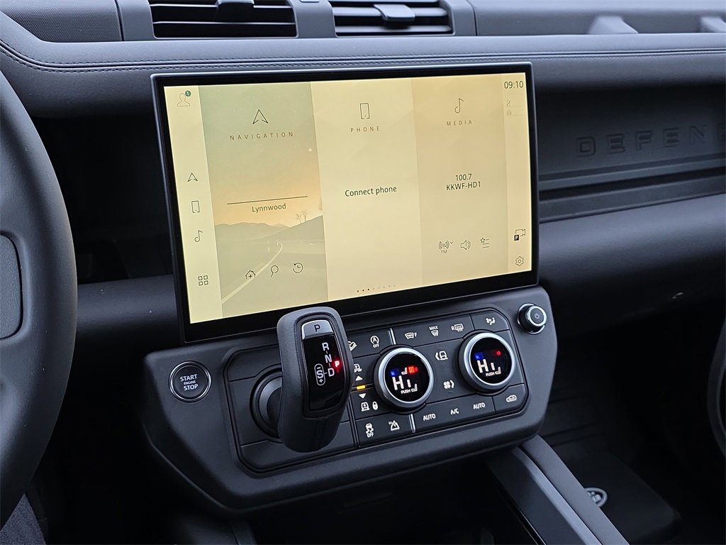 New 2026 Land Rover Defender 110 S image 19