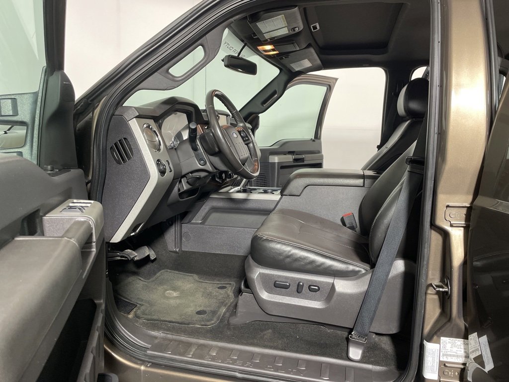 Used 2016 Ford F350 Lariat w/ Lariat Ultimate Package image 9