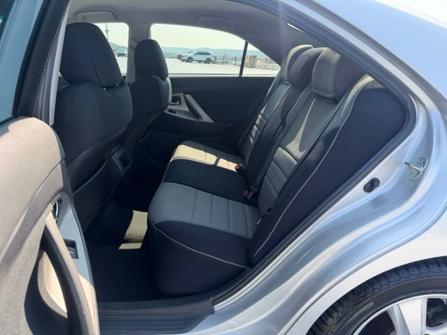 Used 2011 Toyota Camry SE FWD image 11