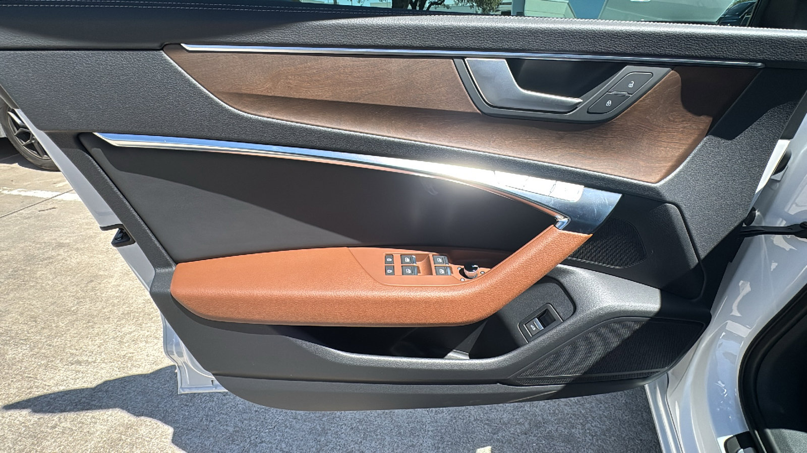 Used 2025 Audi A6 2.0T Premium w/ Convenience Plus Package image 12